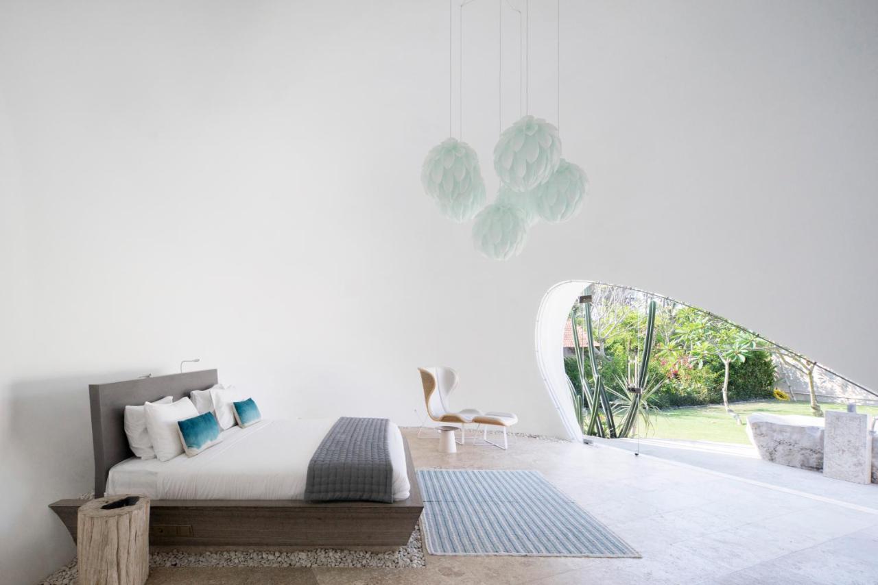 The Cloud Beachfront Villa Tabanan Bagian luar foto